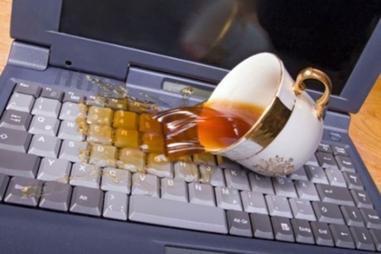 Šta treba da uradite kada polijete tastaturu