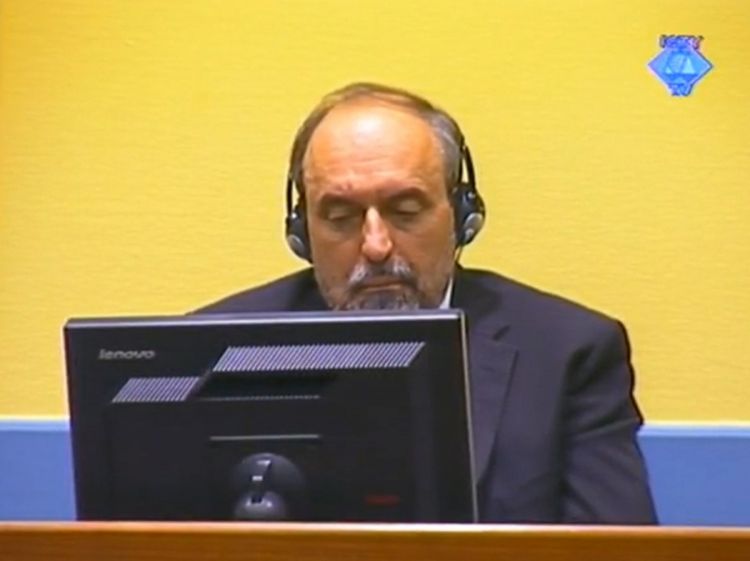 Odbijen zahtjev Hadžića za privremeno oslobađanje