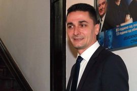 Kuzmanović ostaje u trci za predsjednika DS