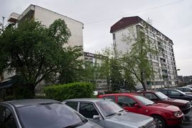 Oštećuje vozila parkirana u Boriku