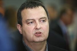 Dačić: Uskladiti interese s velikim silama