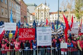 Slovenci protestuju zbog mjera štednje