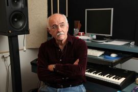 Kornelije Kovač pred sarajevskom publikom slavi 50 godina u muzici