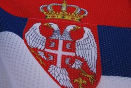 Spaljena zastava Srbije u Novom Pazaru