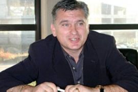 Suprotstavljeni stavovi malih akcionara i Petra Dušanića