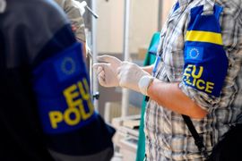 Hakeri oborili sajt Euleksa i traže oslobađanje Limaja