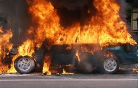 Izgorio automobil, vlasnik pronađen pijan
