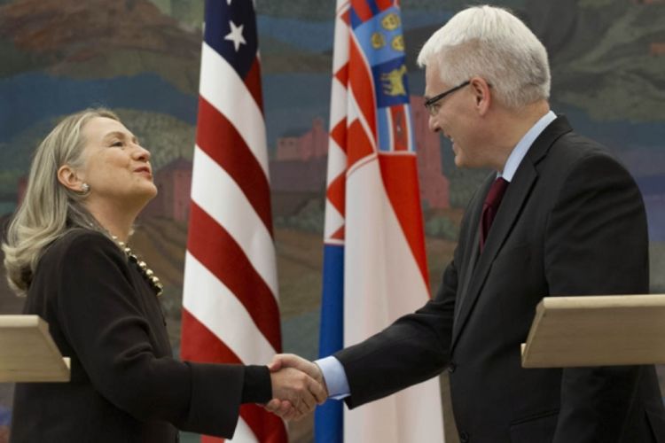 Klinton: Potrebne ekonomske reforme