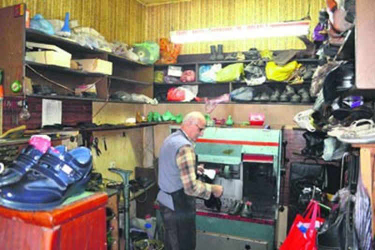 Sve manje obućarskih radnji u Banjaluci: Ubiše ih takse i Kinezi