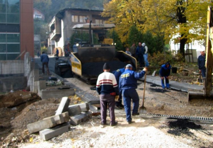 Počelo asfaltiranje Rudarske ulice