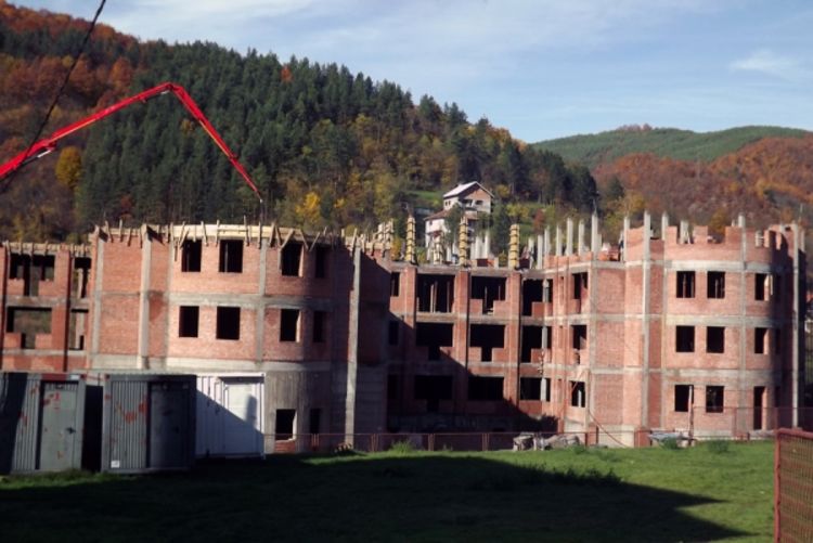 Pokrivanje studentskog doma do kraja godine