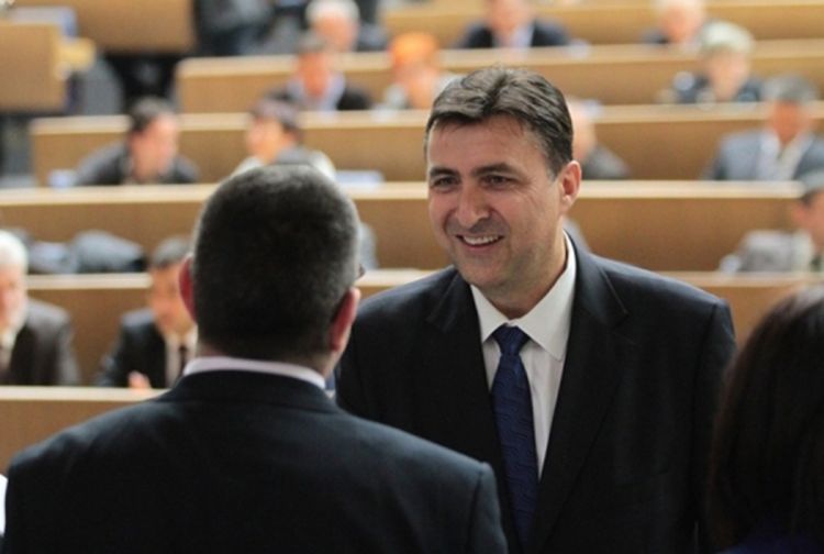 Načelnik Opštine Kakanj nasilno ušao u kabinet