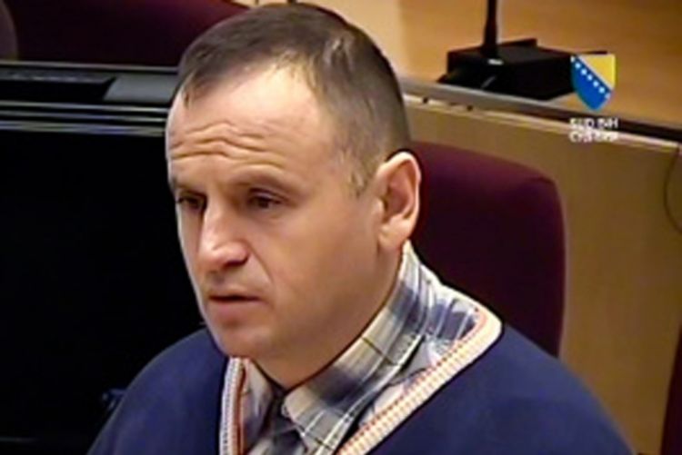 Veselin Vlahović Batko novinarki Oslobođenja opsovao majku