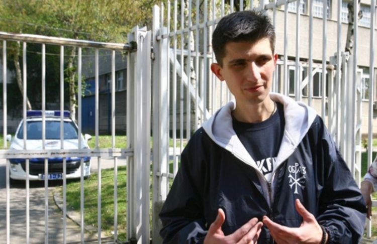 Ukinuta presuda vođi Obraza