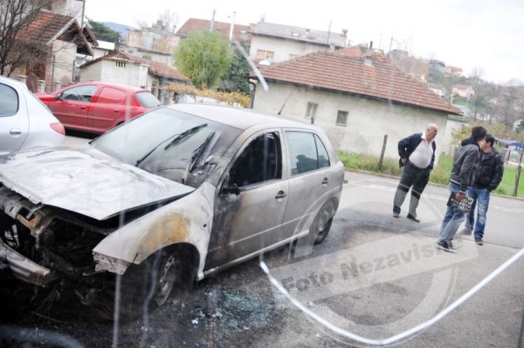 Požar u Banjaluci: Gorjela škoda, popucala stakla na radnjama