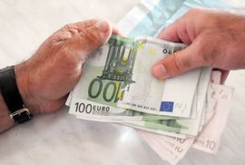 Lažno se predstavio kao agent pa uzeo 3.200 evra