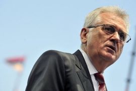 Pogledajte kako Toma Nikolić ispravlja prevodioca