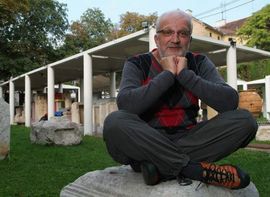  "Suljo, Mujo i Fata u društvu spektakla"