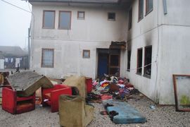 Prijedor: Izgorio stan, tri oštećena