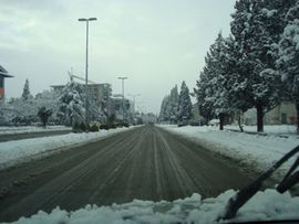 Na putevima u BiH saobraća se otežano zbog snijega