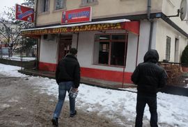 Bacio bombu na kladionicu u blizini sjedišta policije u Banjaluci