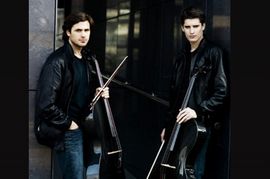 Vrisci i aplauzi za duo 2Cellos na FMU-u