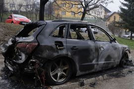 U Ulici Himze Polovine zapaljen auto Semira Cerića Koketa