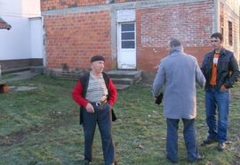 Ubio suprugu i njenog brata, ranio jednu osobu