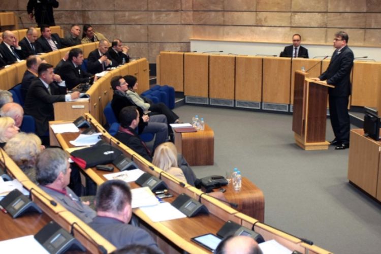 Usvojen budžet FBiH za 2013. godinu