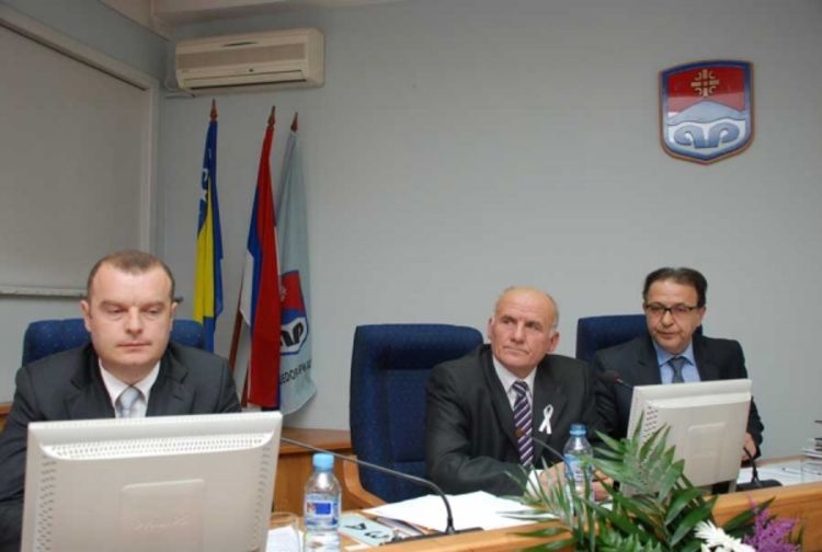 Konstituisan lokalni parlament