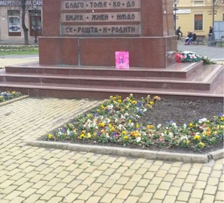 Obilazi Srbiju i ostavlja poklone