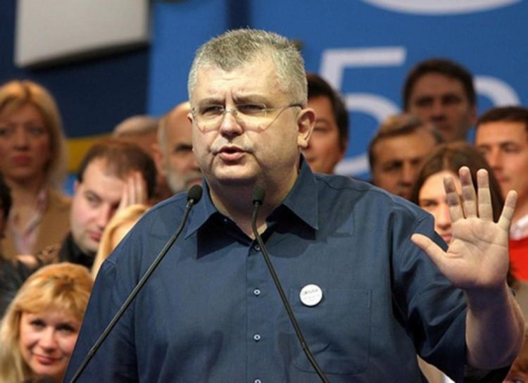 Čanak: Razgovarati sa Vojvodinom - da se ne bi pregovaralo  