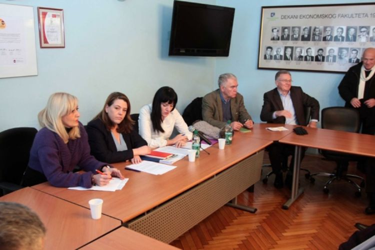 Voz za Brisel ostaje bez goriva