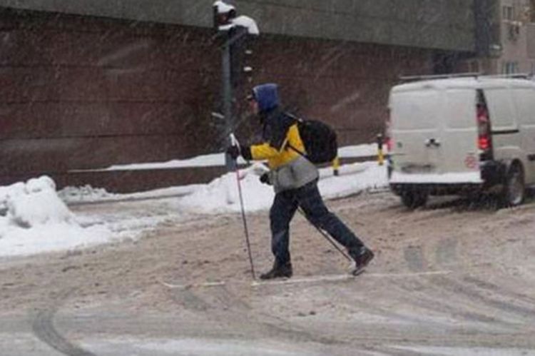 Skijaš na ulicama Beograda