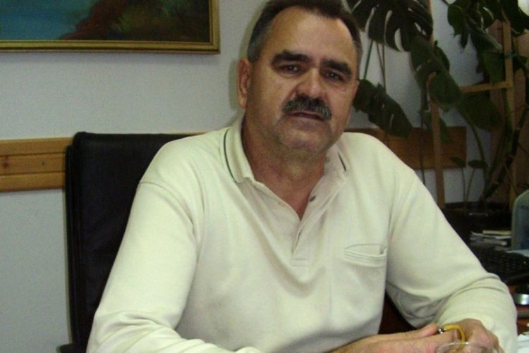 Raspušteno 6 opštinskih odbora SNS-a