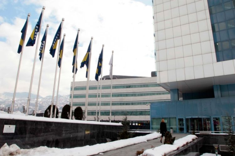 Od raznih dažbina 900 miliona maraka u budžet BiH