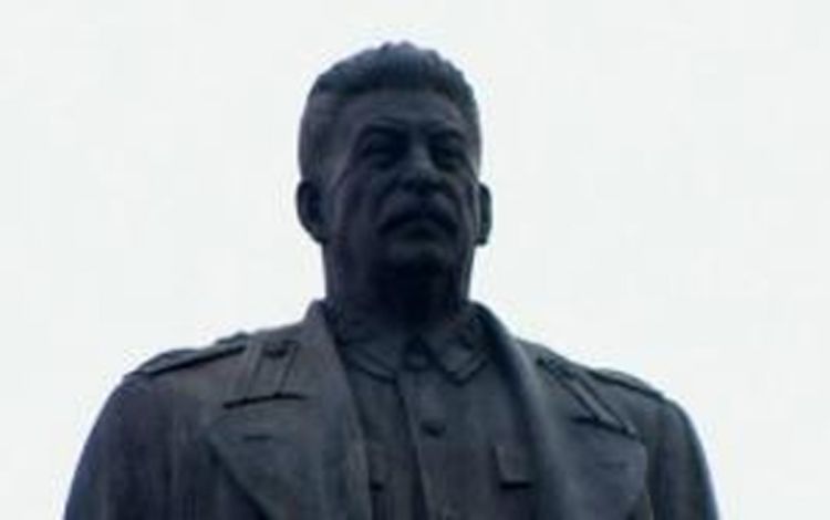 Staljinova statua ponovo postavljena u jednom selu Gruzije