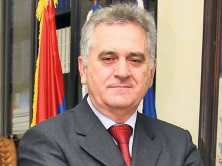 Nikolić: Ne treba na vanredne izbore, treba raditi