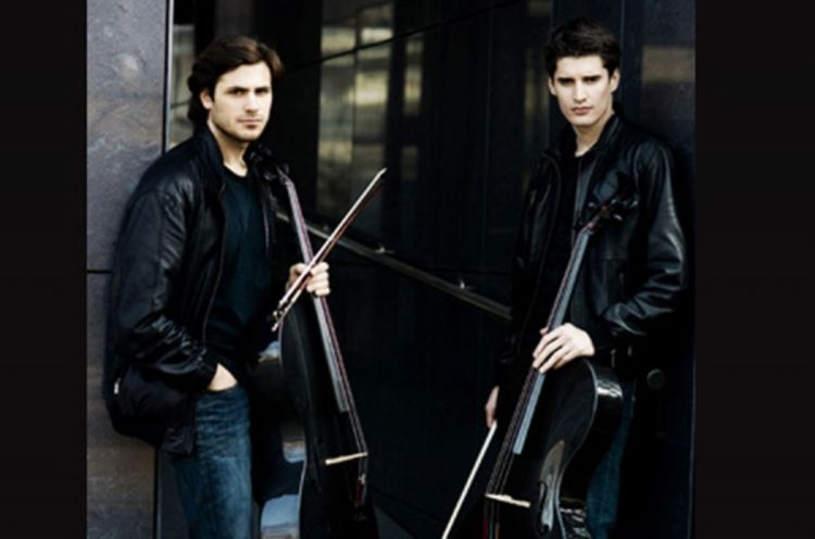 Vrisci i aplauzi za duo 2Cellos na FMU-u