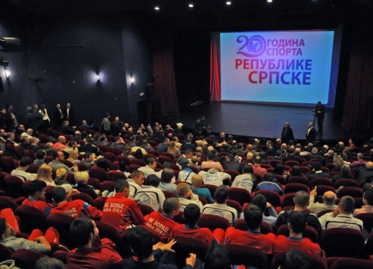 Dvije decenije ponosa