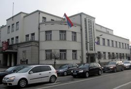 Zastave na objektima povodom Dana Republike