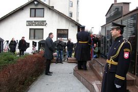 Zvaničnici RS položili vijence