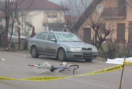 Biciklista poginuo, vozač u šoku