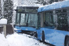 U sudaru autobusa povrijeđeno 20-ak putnika