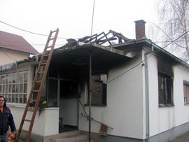 Starica zaspala i ugušila se