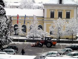 Saobraćaj otežan, naselja bez struje