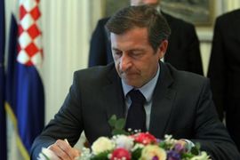 Iz Slovenije stiglo objašnjenje: Erjavec nije prijetio Hrvatskoj ...