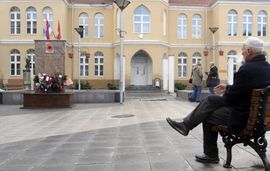 Albanci traže da međunarodna zajednica vrati spomenik