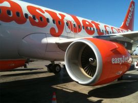 Avion nije poletio jer je u njemu bilo previše muškaraca