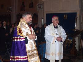 Episkop Grigorije i biskup Uzinić predvodili molitvu za toleranciju i ...